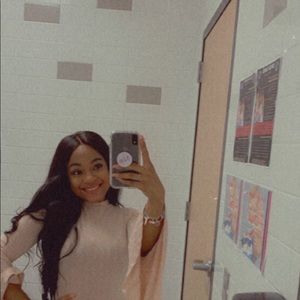 Meet your Posher, Dora